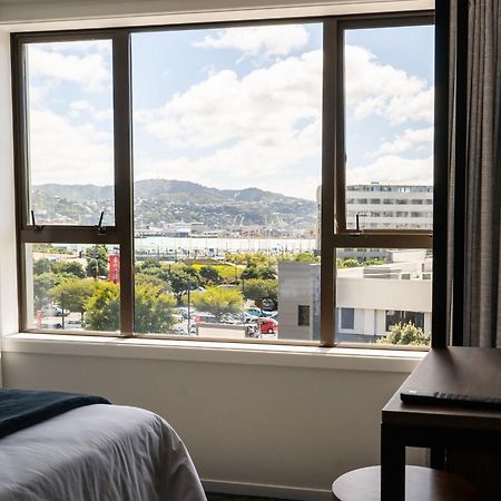 Haka House Wellington Hostel Екстериор снимка A view from a student apartment