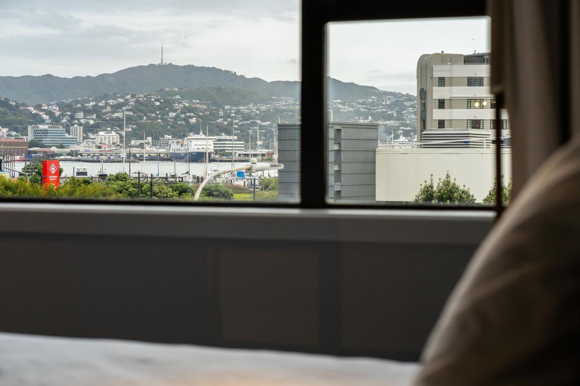 Haka House Wellington Hostel Екстериор снимка View from a room at the hotel